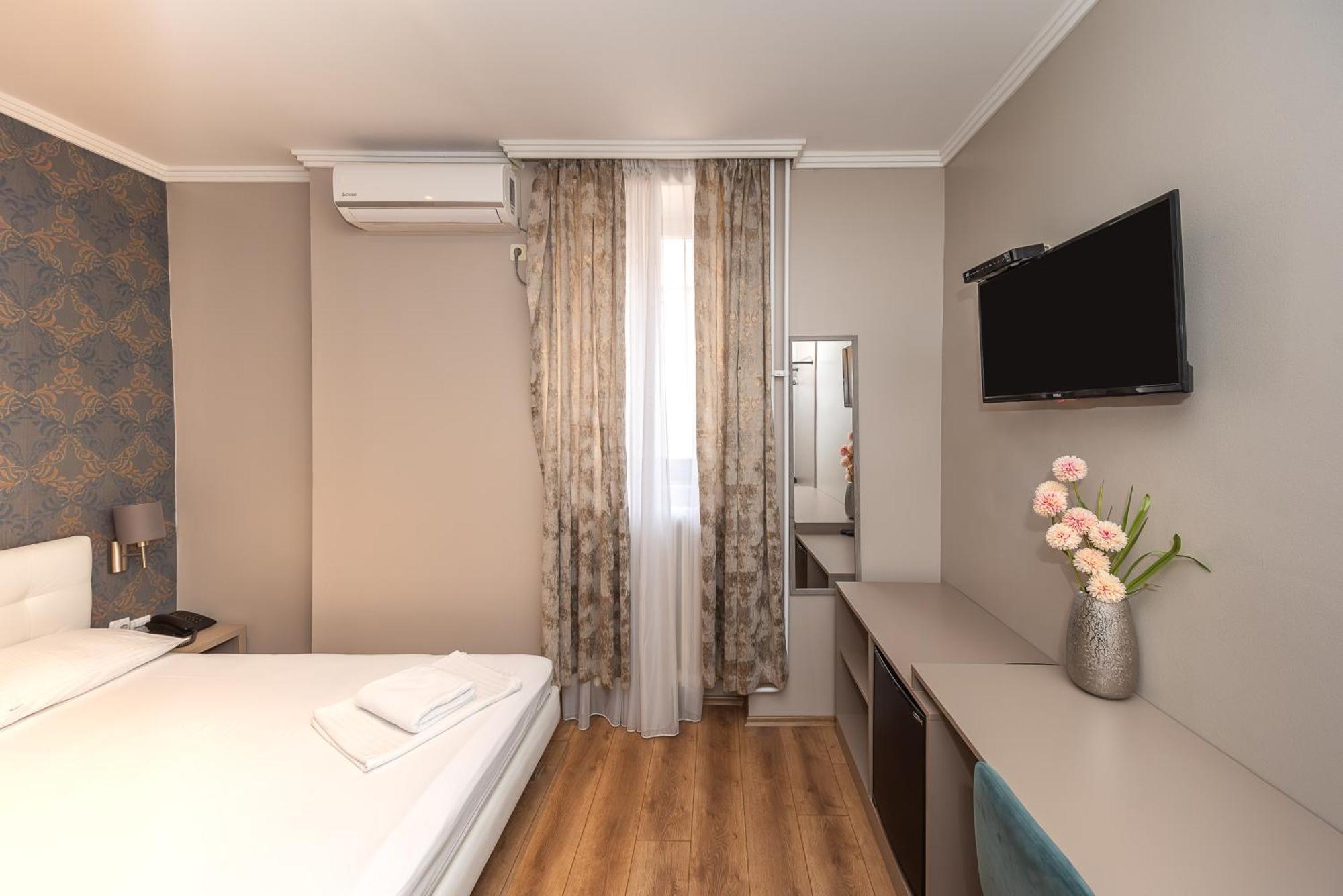 Garni Hotel Mediteraneo Novi Sad Exteriér fotografie